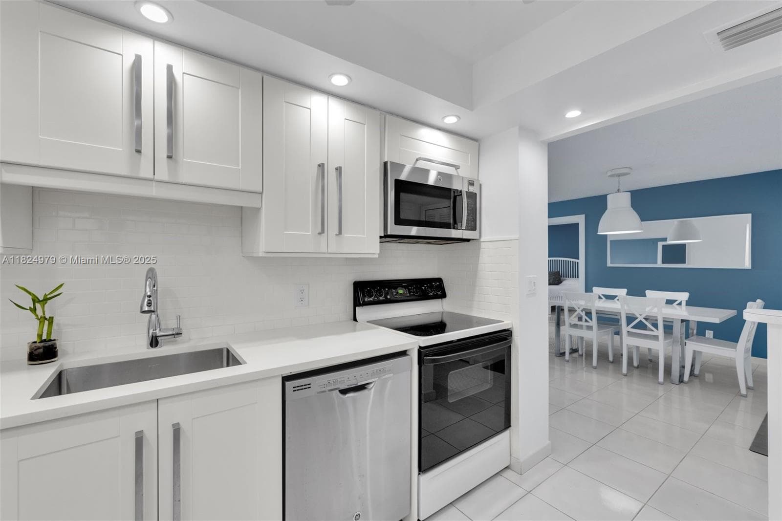 ROYAL COAST CONDO · #11M in Lauderdale By The Sea - Photo 27