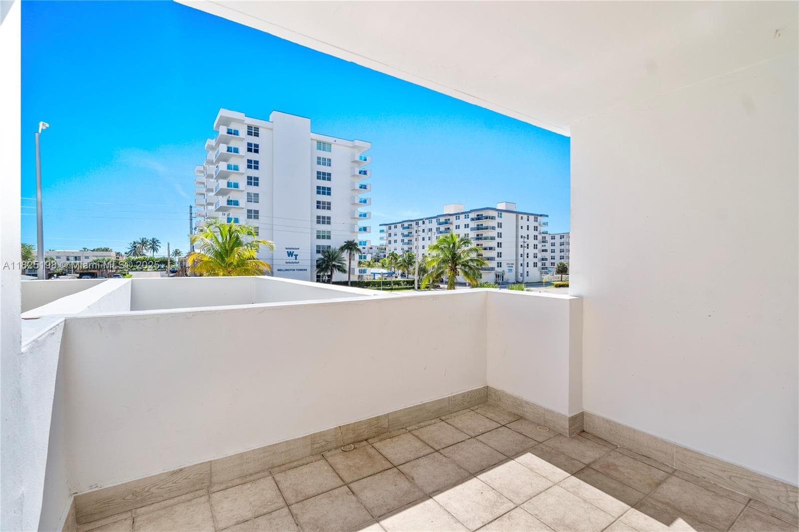 TRAFALGAR TOWERS CONDOMIN · #208 in Hollywood - Photo 47