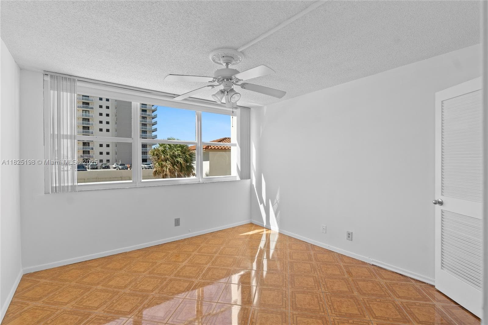 TRAFALGAR TOWERS CONDOMIN · #208 in Hollywood - Photo 43