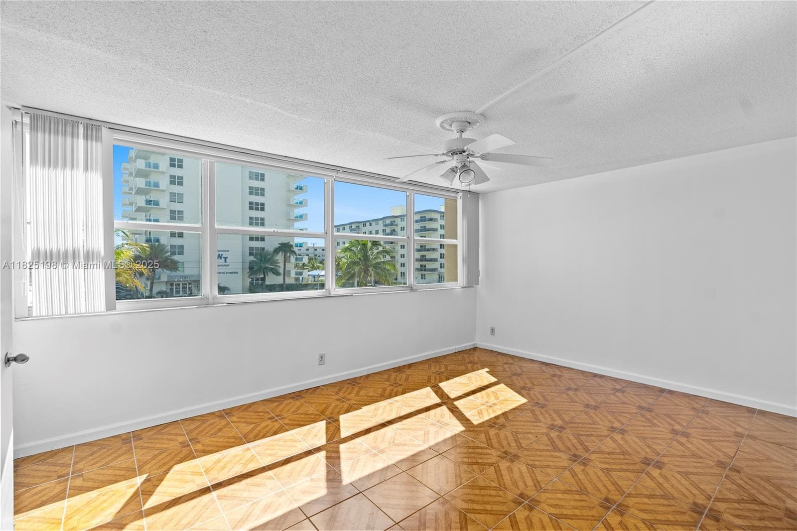 TRAFALGAR TOWERS CONDOMIN · #208 in Hollywood - Photo 36