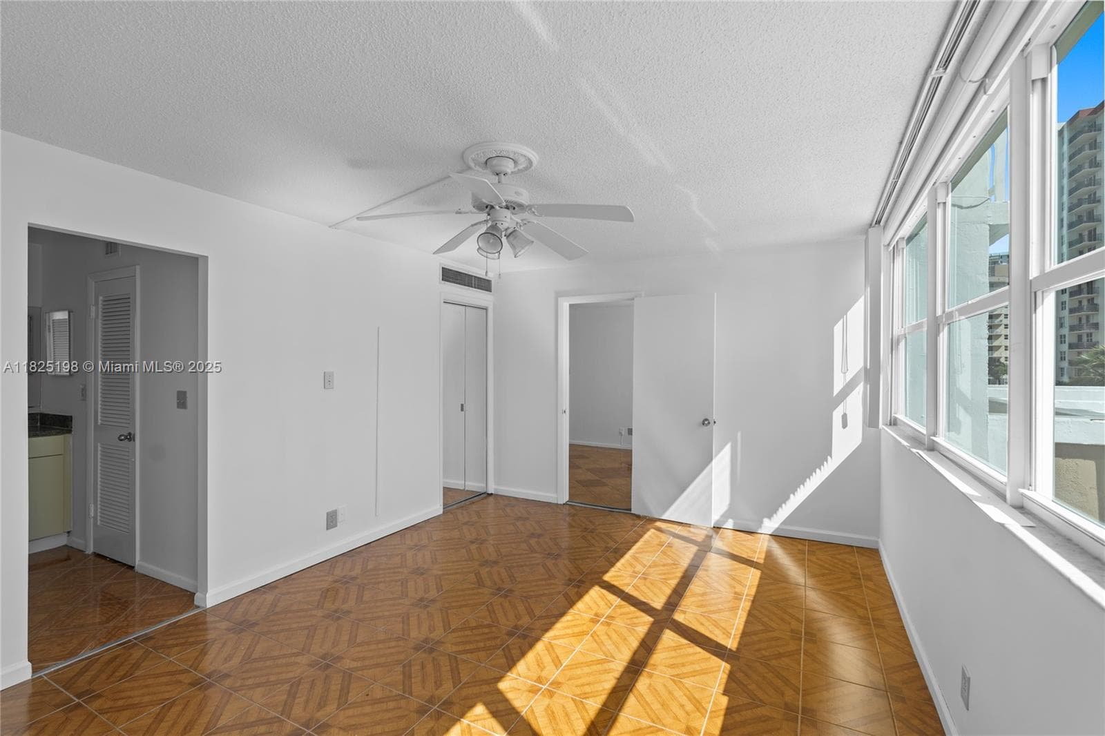 TRAFALGAR TOWERS CONDOMIN · #208 in Hollywood - Photo 38