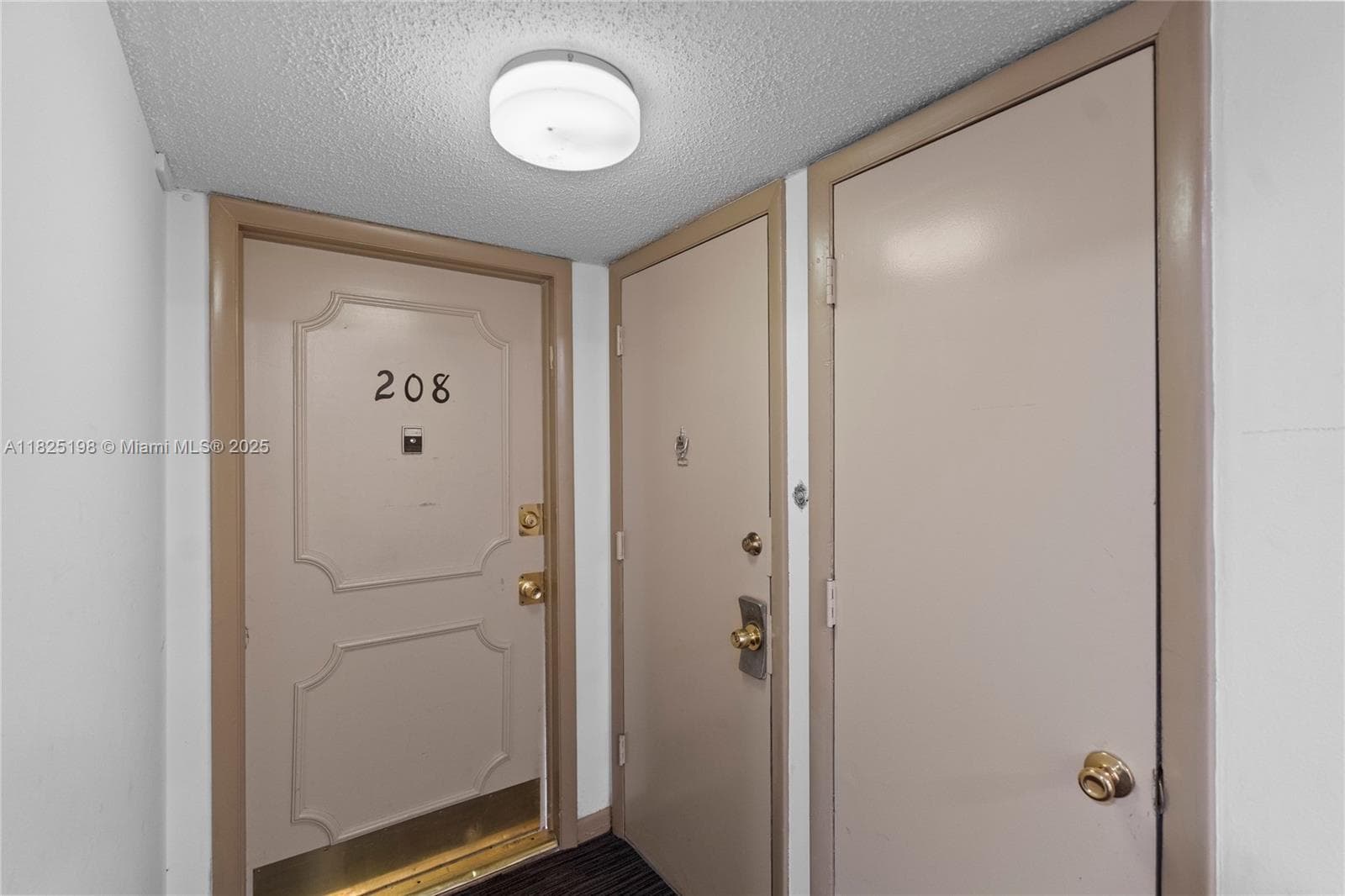 TRAFALGAR TOWERS CONDOMIN · #208 in Hollywood - Photo 25