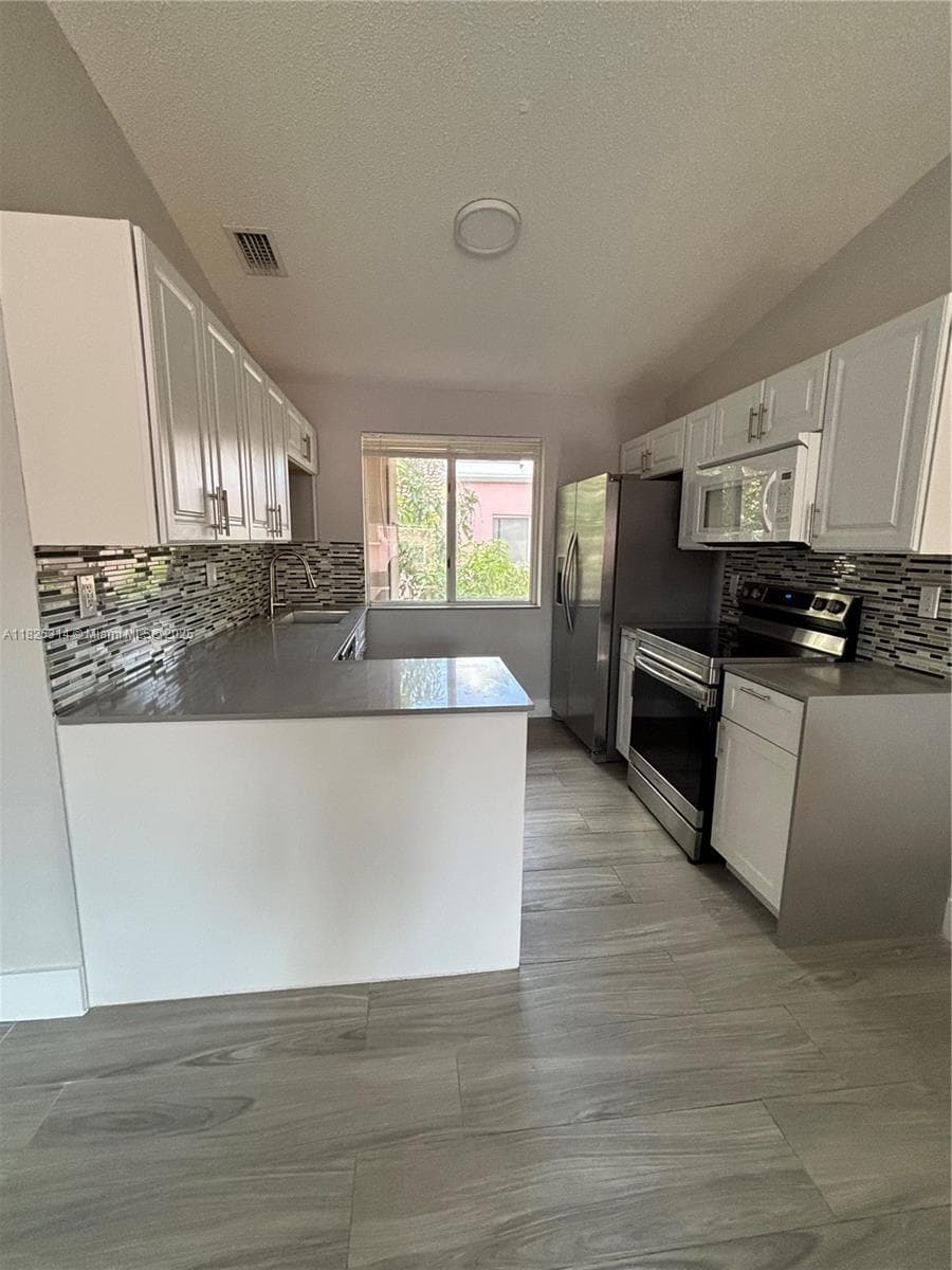 DORAL COURT CONDO · #205 in Doral - Photo 16