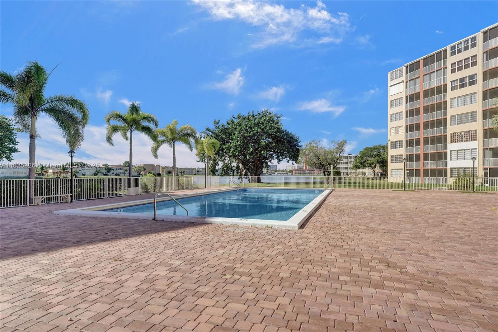 Jade Winds · #106-1 in Miami - Photo 26