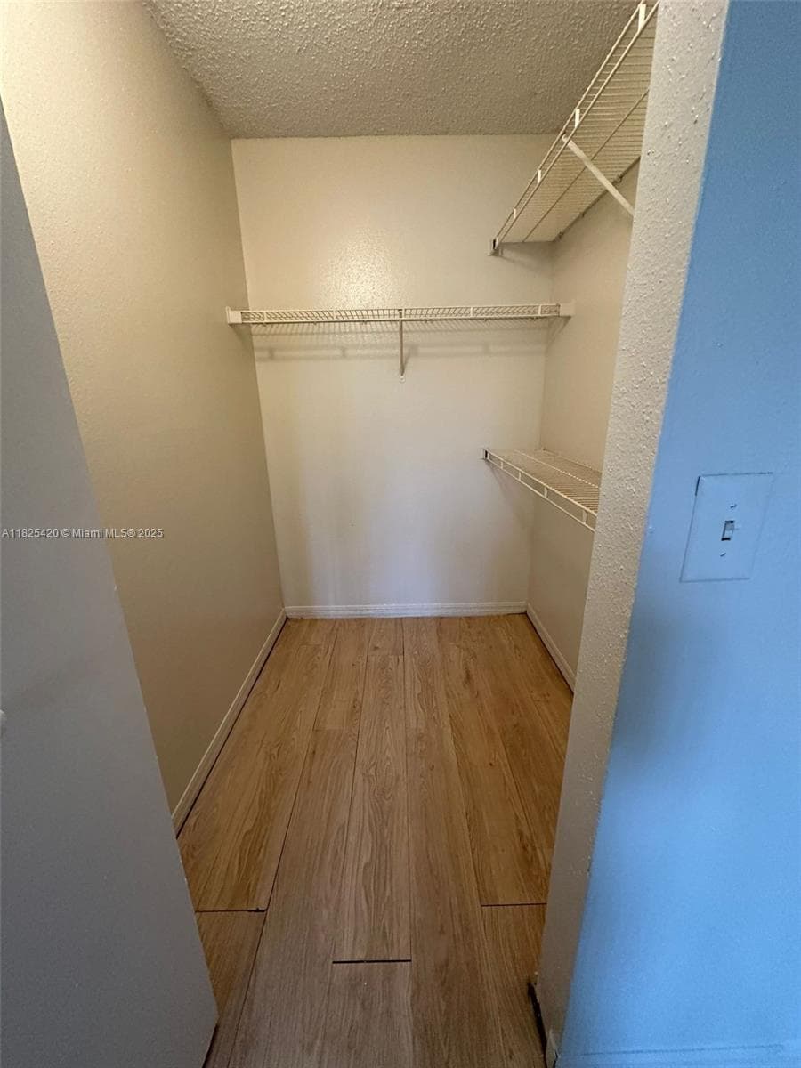 WINDWARD LAKES CONDO · #110 in Pompano Beach - Photo 8