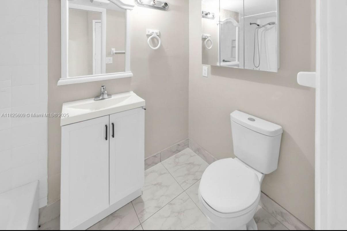 Star Lakes Estates · #1006 in Miami - Photo 4