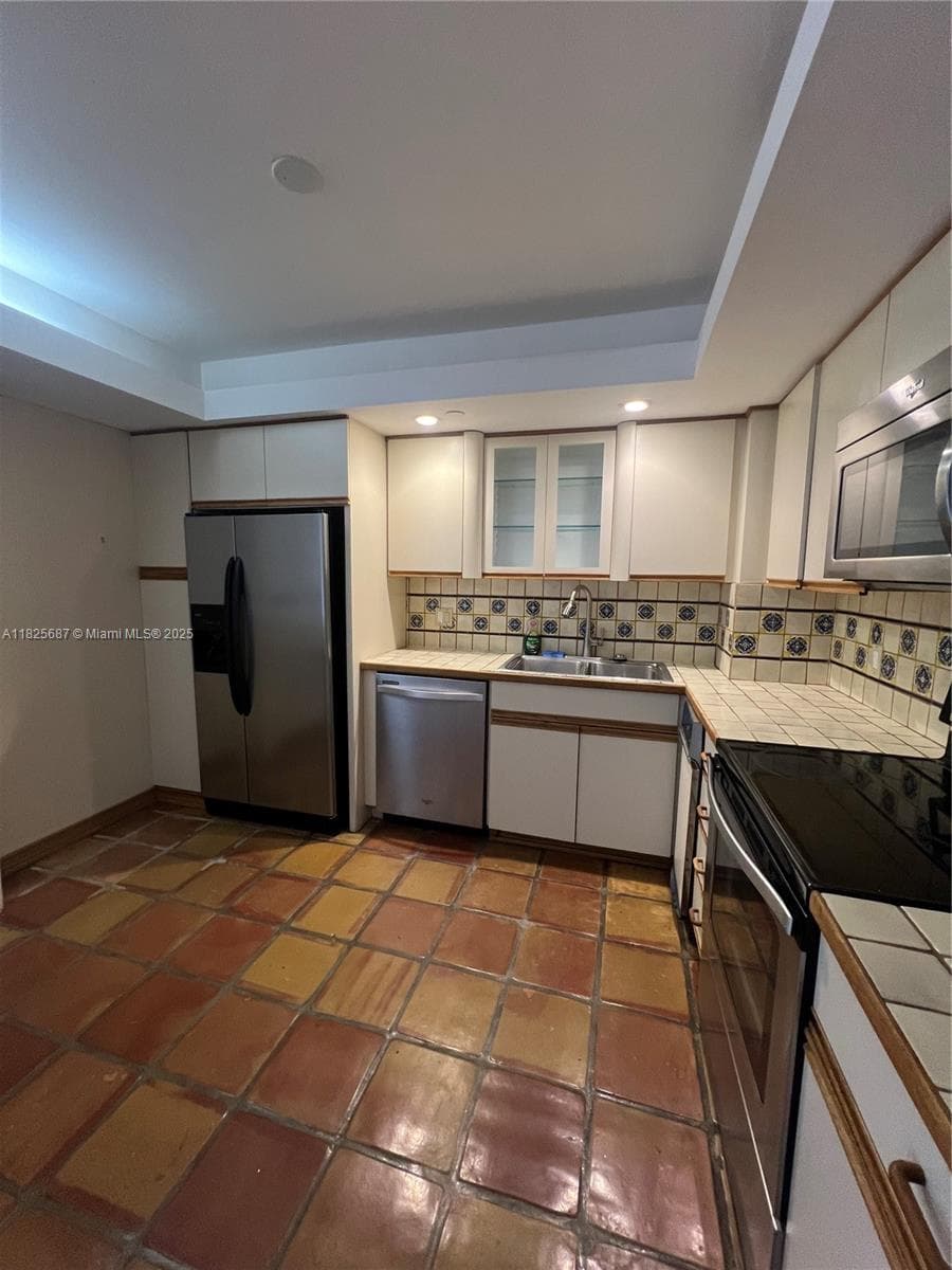 JOCKEY CLUB III CONDO · #1254 in Miami - Photo 5