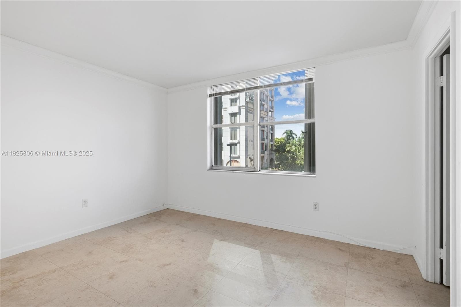 GABLES PLAZA CONDO · #306 in Coral Gables - Photo 24