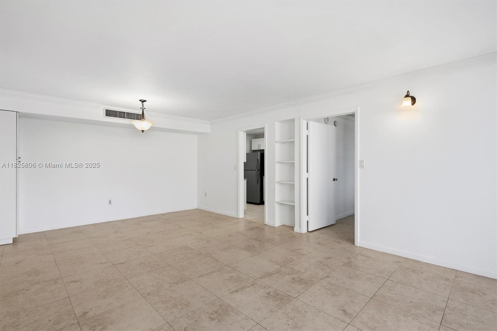GABLES PLAZA CONDO · #306 in Coral Gables - Photo 4