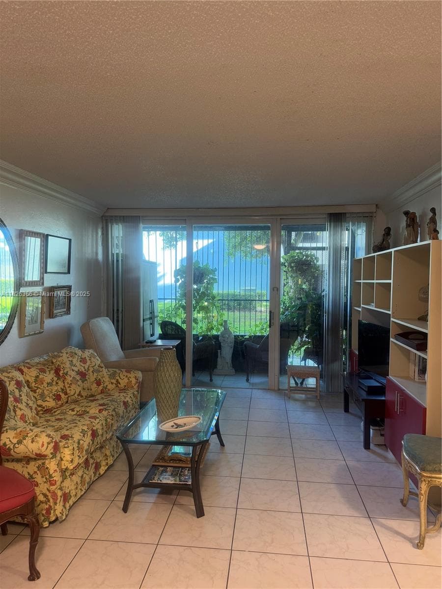 THE GREENS CONDOMINIUM · #108 in Miami - Photo 7