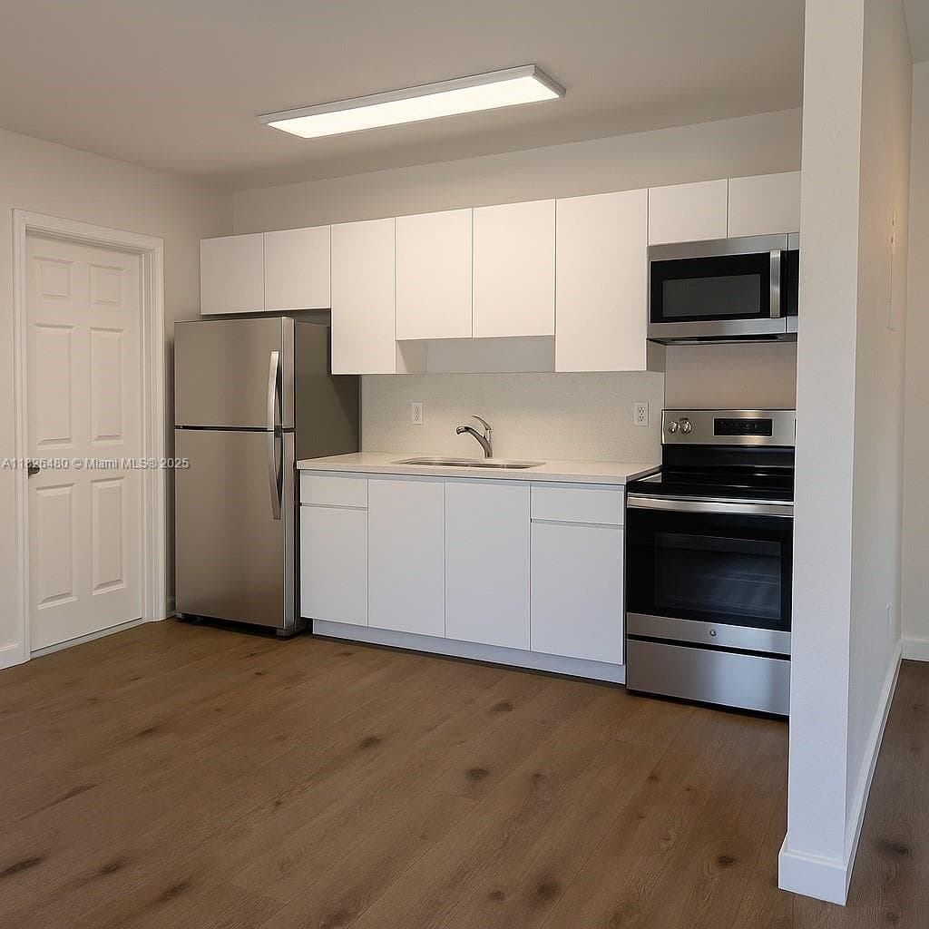 STAGED KITCHEN