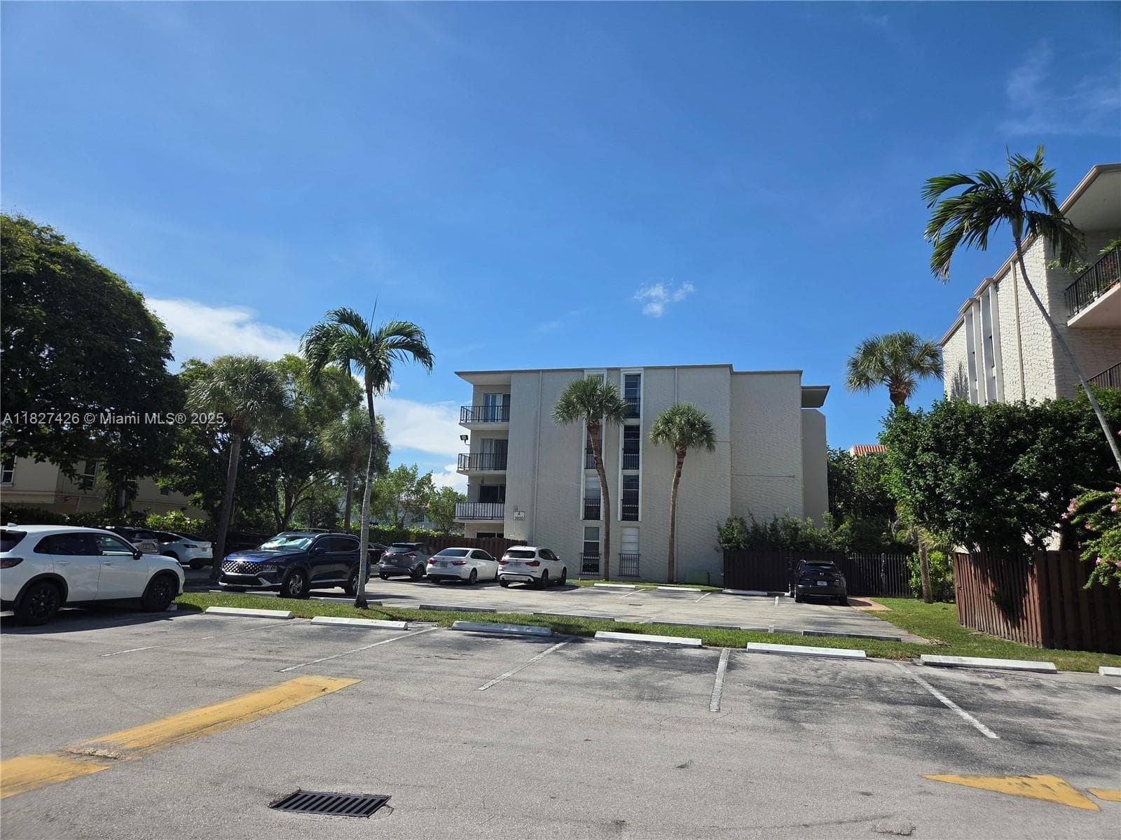 Dadeland Grove · #A310 in Pinecrest - Photo 3