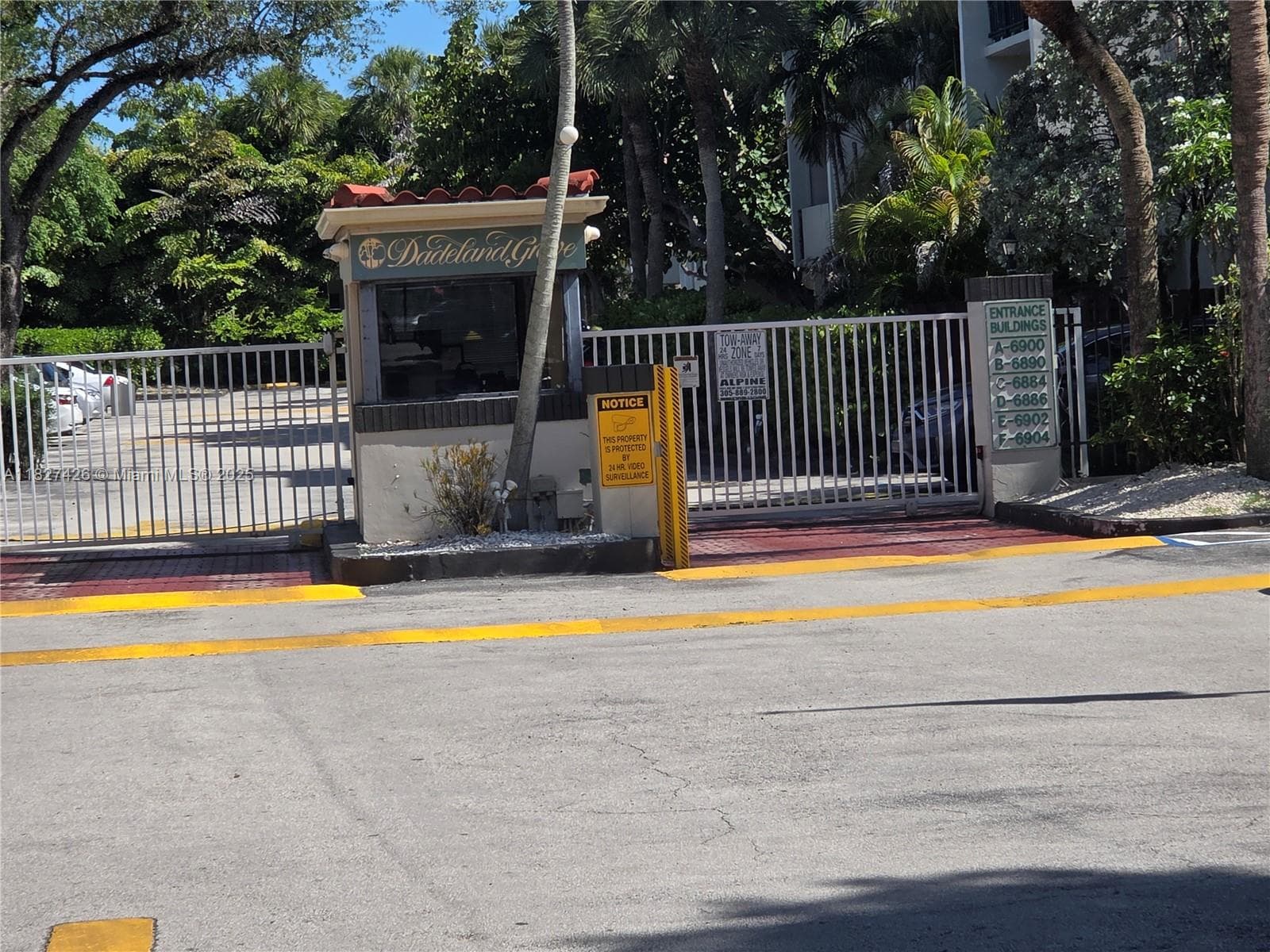 Dadeland Grove · #A310 in Pinecrest - Photo 14