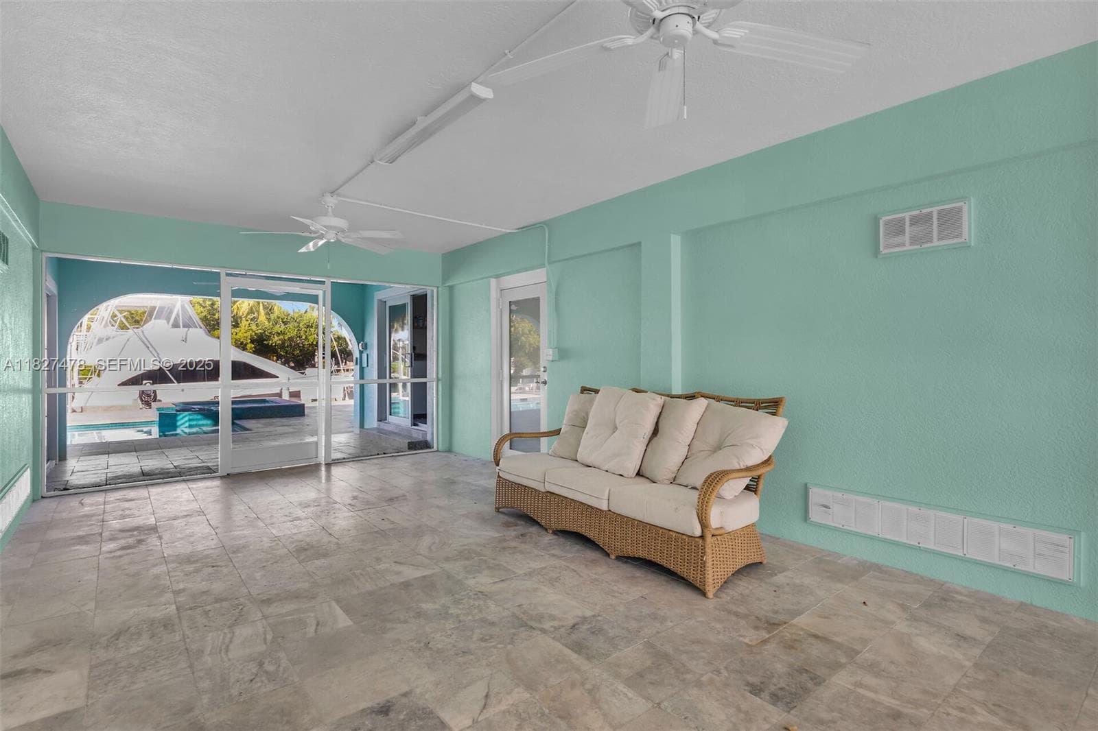 232 W Seaview Dr photo 17