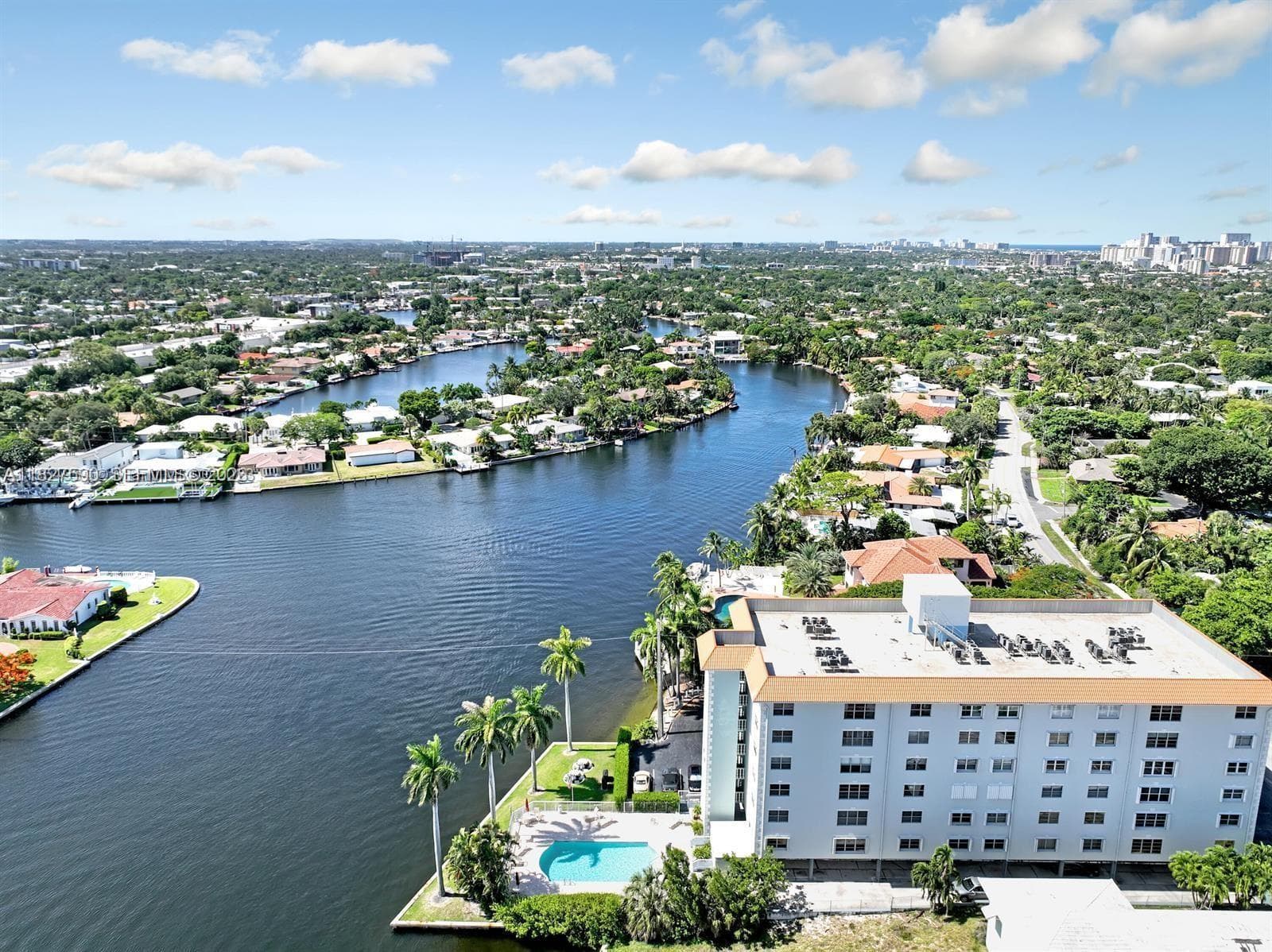 MIDDLE RIVER TOWER CONDO · #403 in Fort Lauderdale - Photo 8