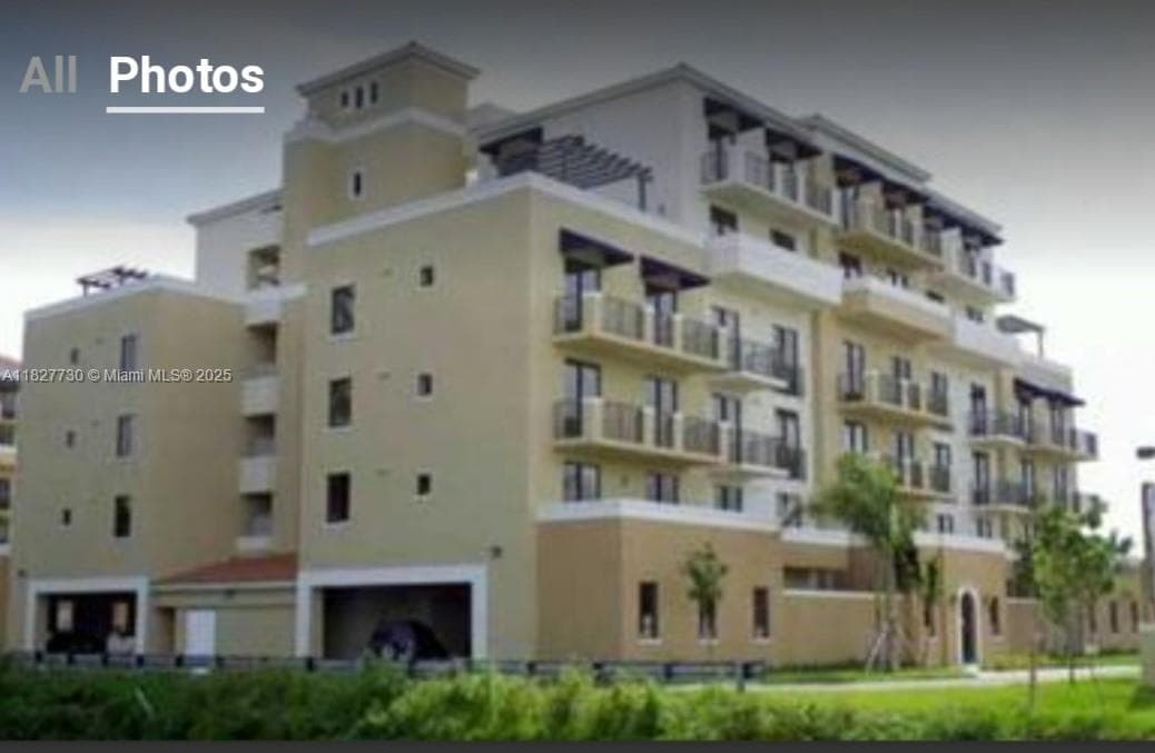 TUSCANY POINTE VILLAS · #606B in Miami - Photo 3