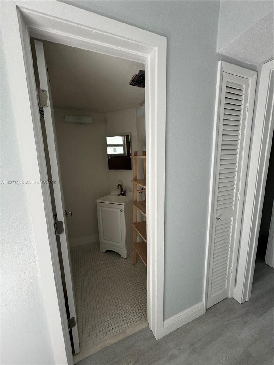SECOND FORUM CONDO · #C305 in Miami - Photo 23