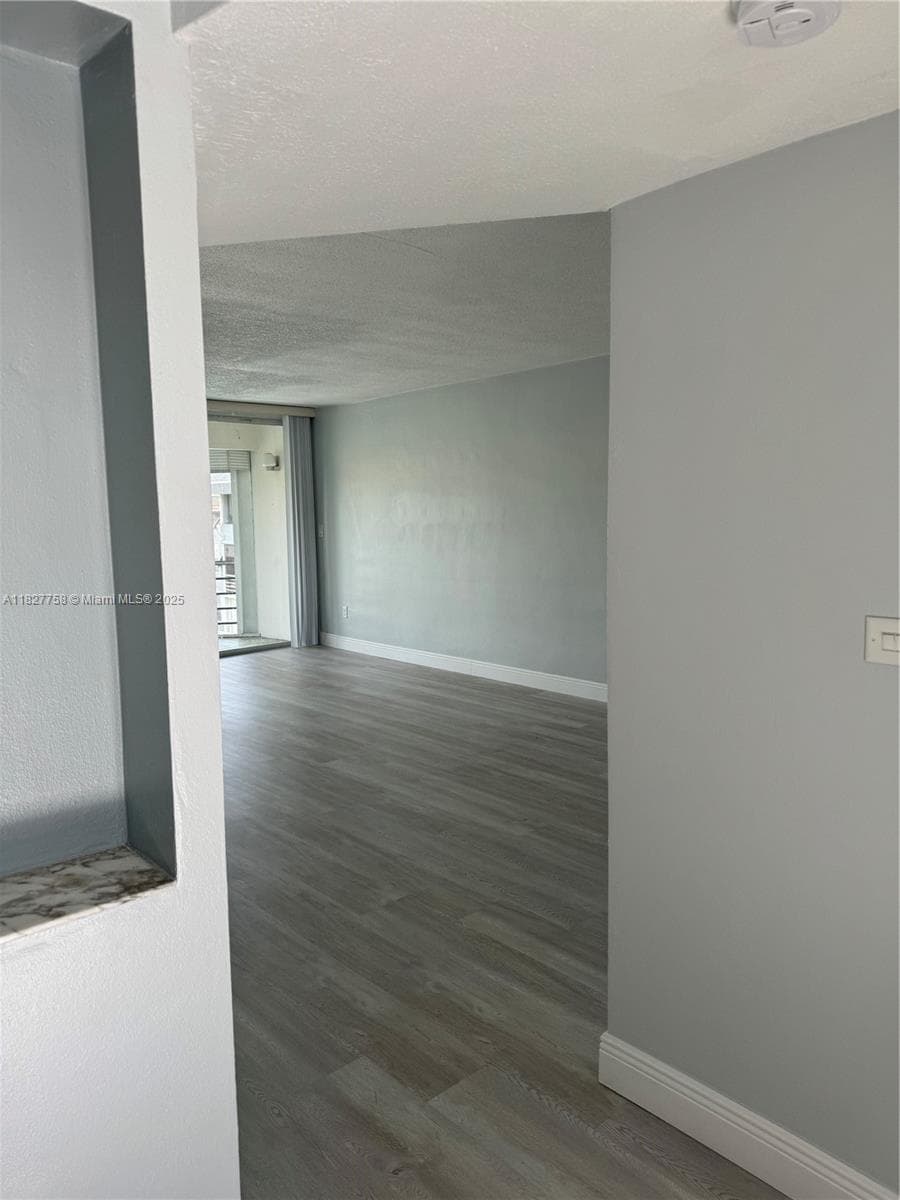 SECOND FORUM CONDO · #C305 in Miami - Photo 17