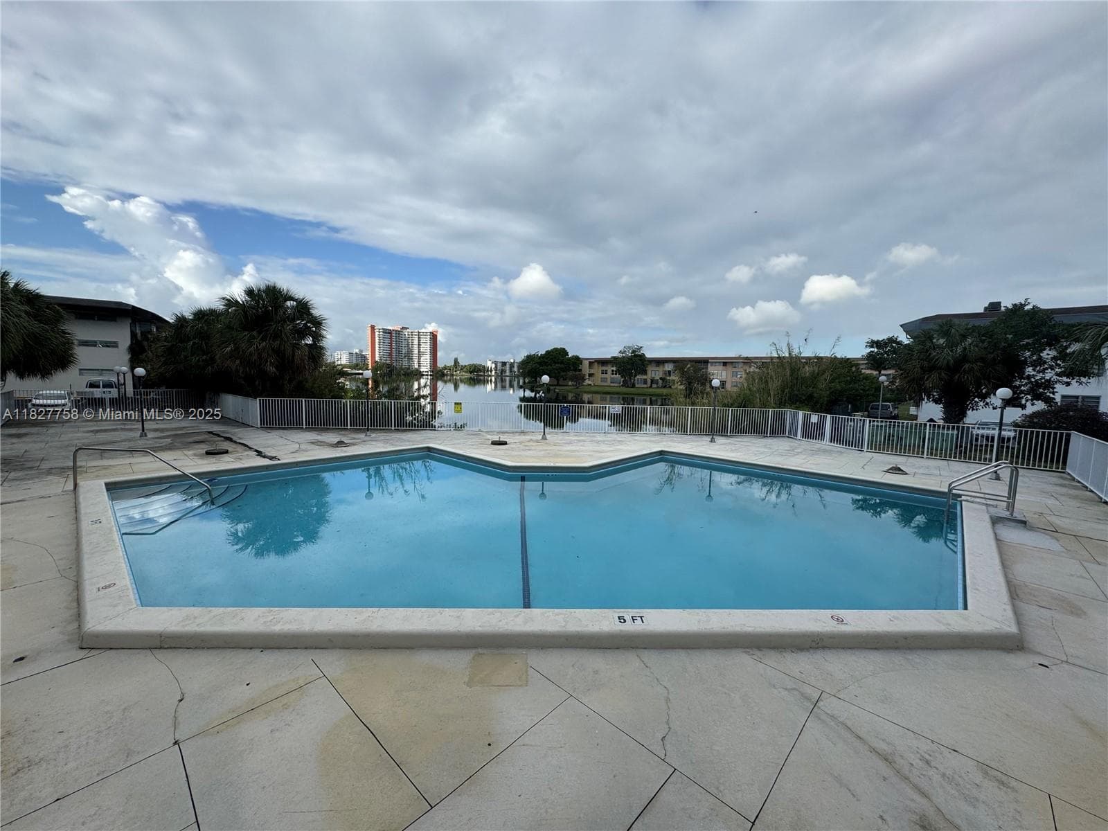 SECOND FORUM CONDO · #C305 in Miami - Photo 1