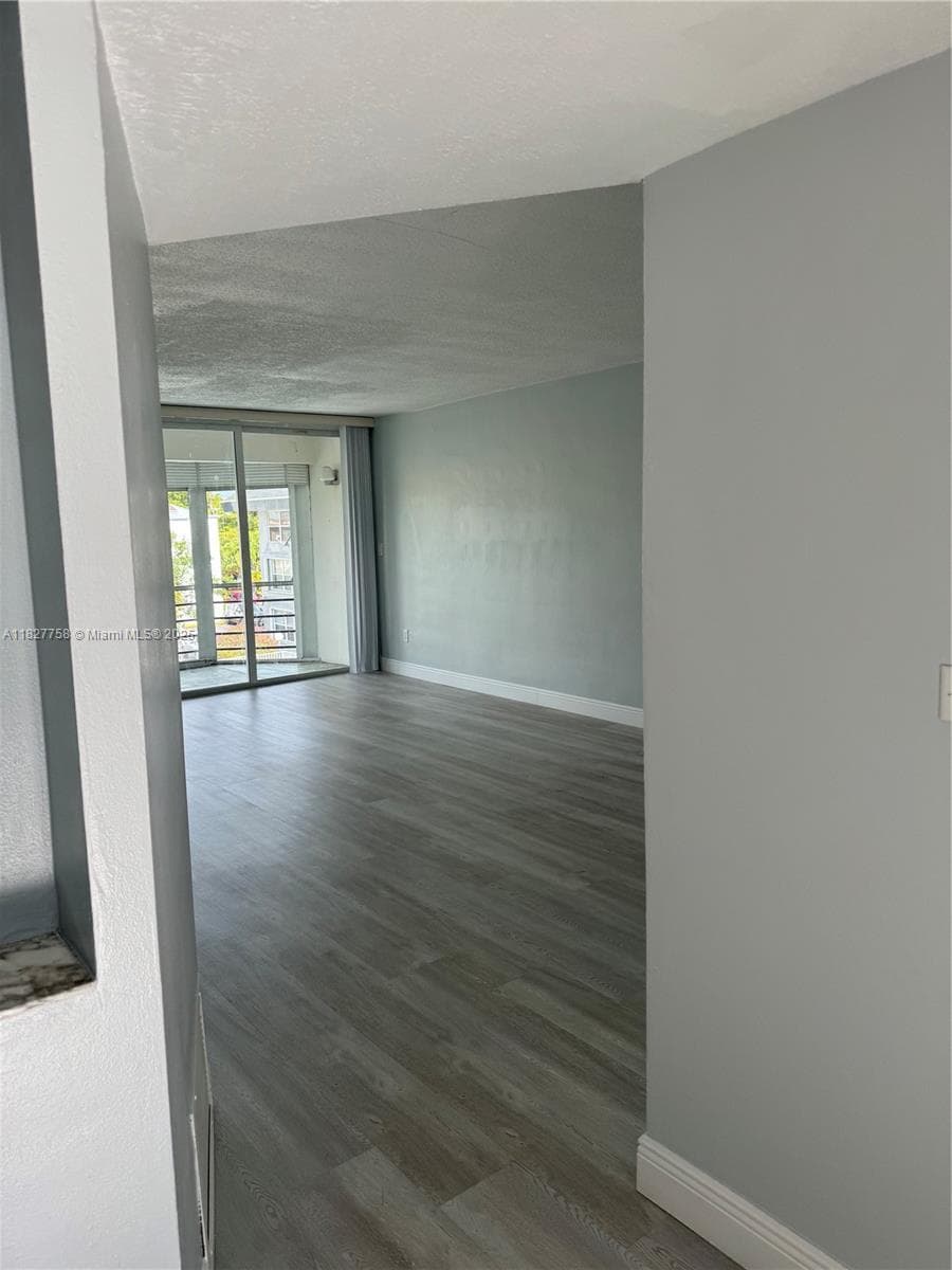 SECOND FORUM CONDO · #C305 in Miami - Photo 19