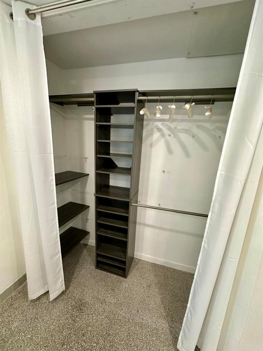 2nd Bedroom Closet
