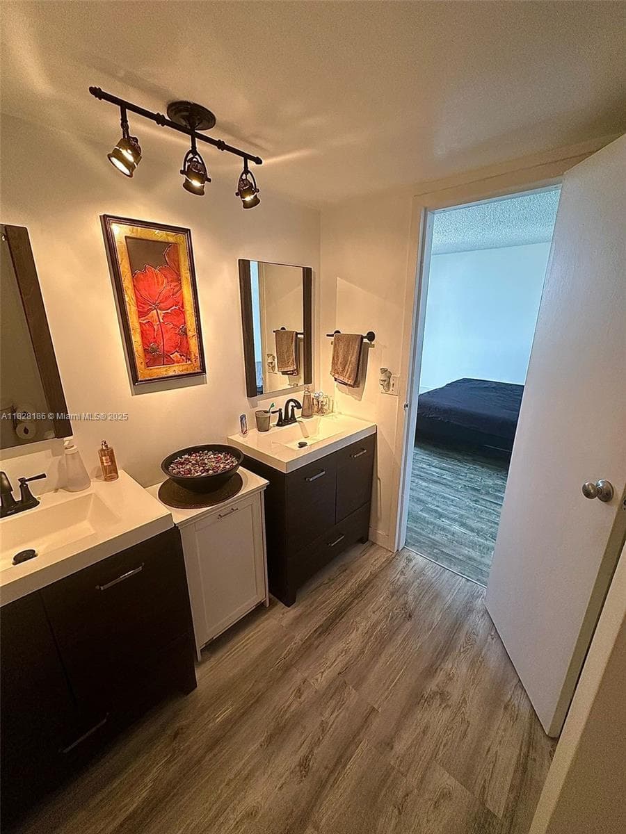 SAILBOAT CAY CONDO · #1013 in North Miami - Photo 22