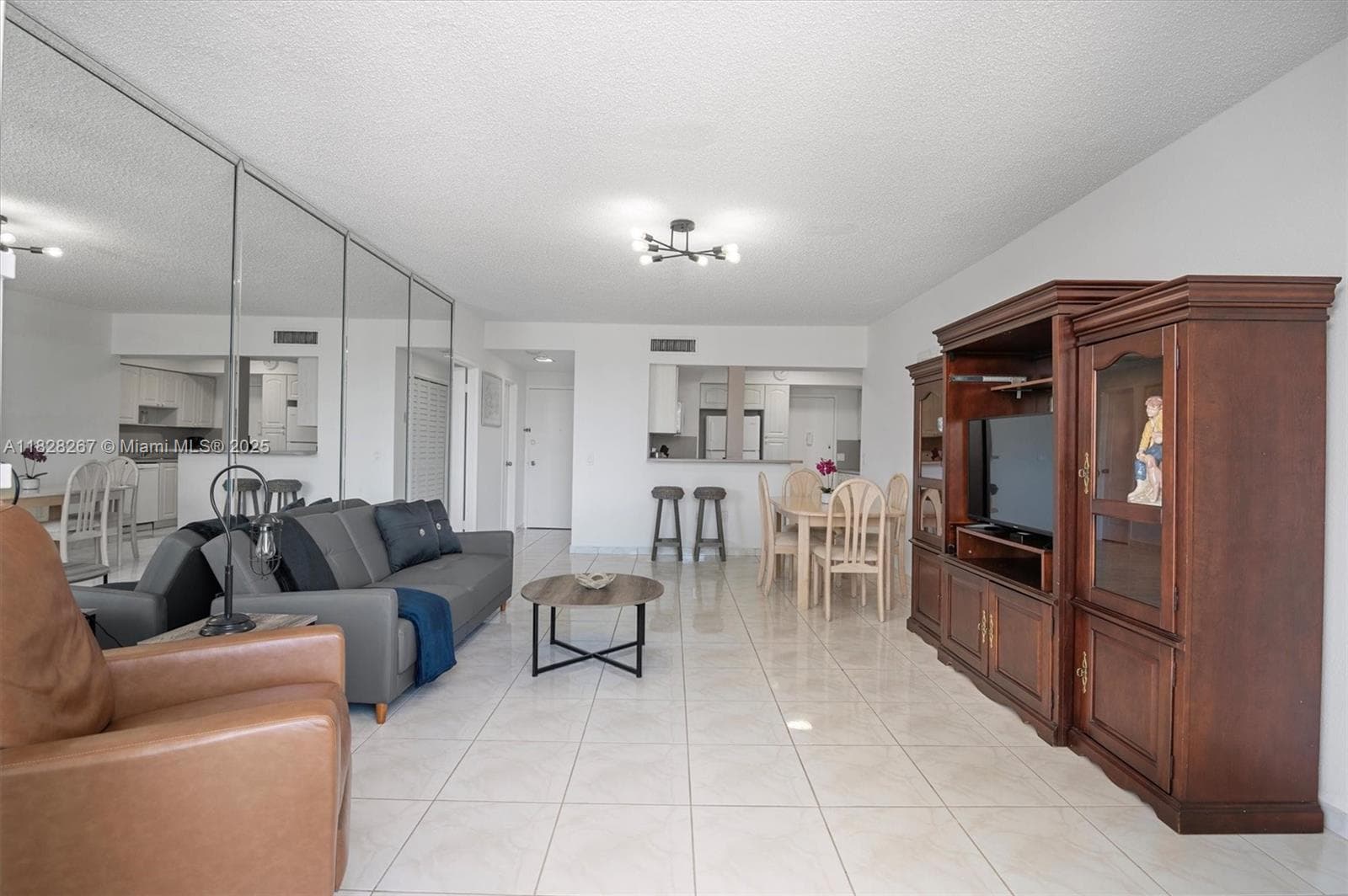 ALEXANDER TOWERS CONDO · #315 in Hollywood - Photo 3