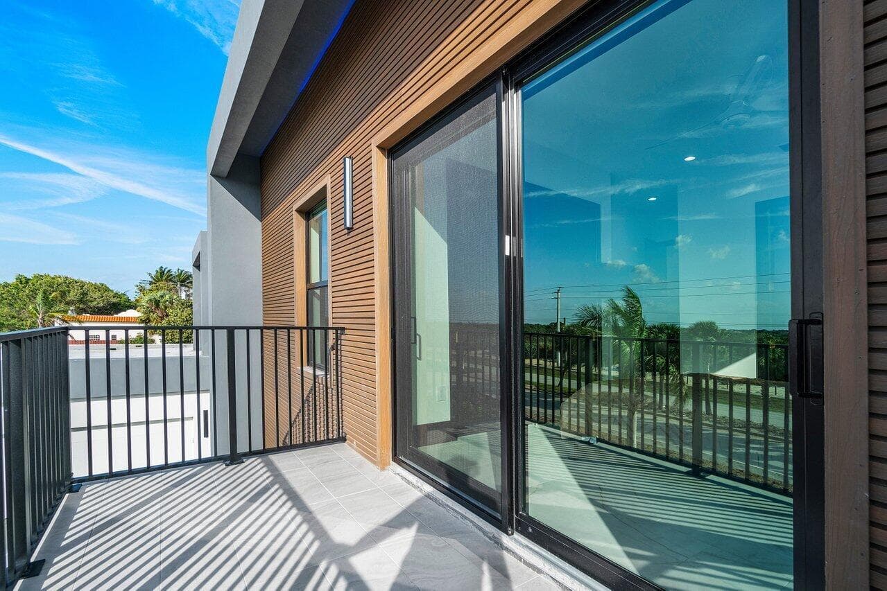 027-13480USHighway1-JunoBeach-FL-33408-S