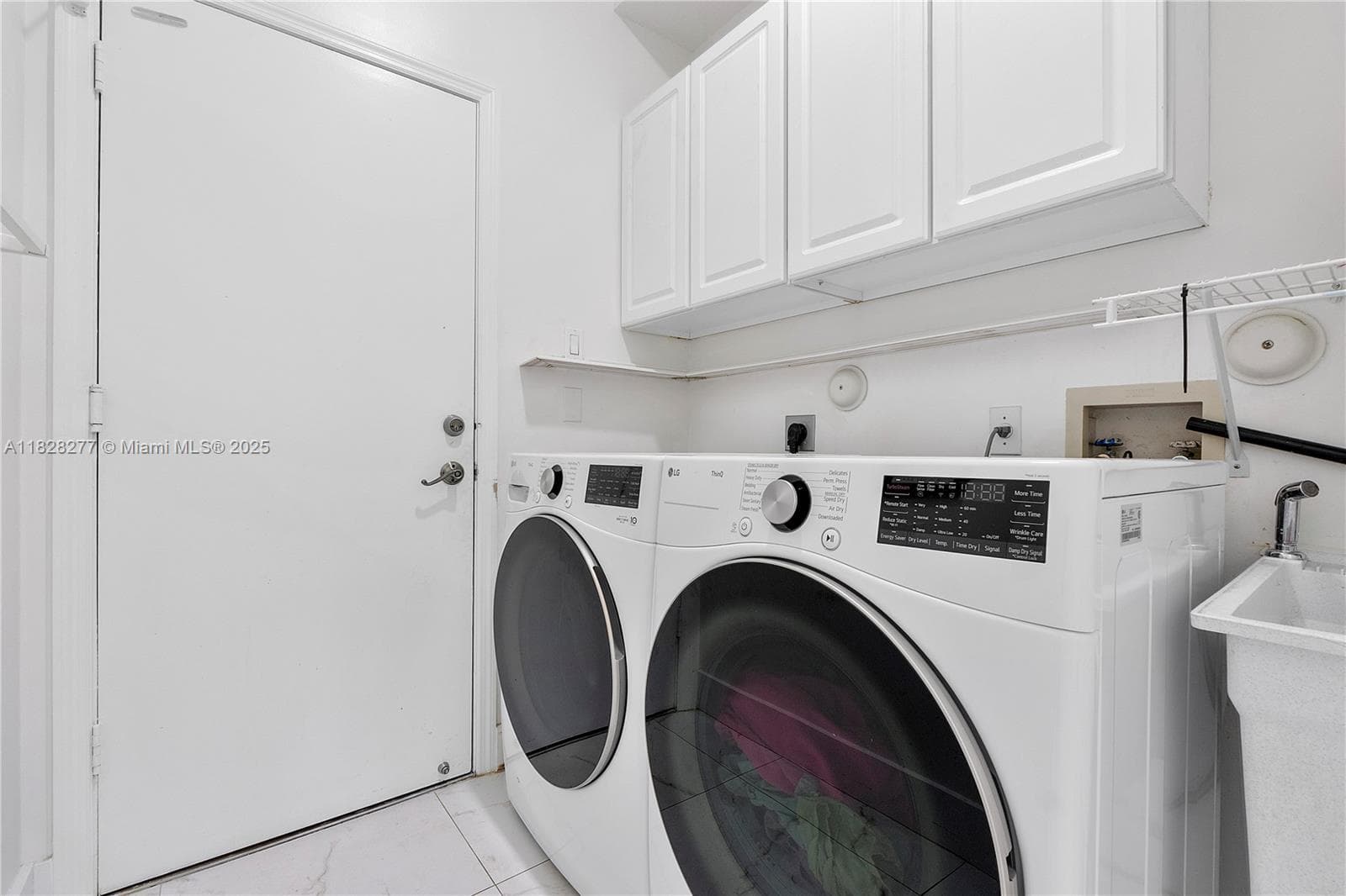 10922 NW 49th Dr photo 37