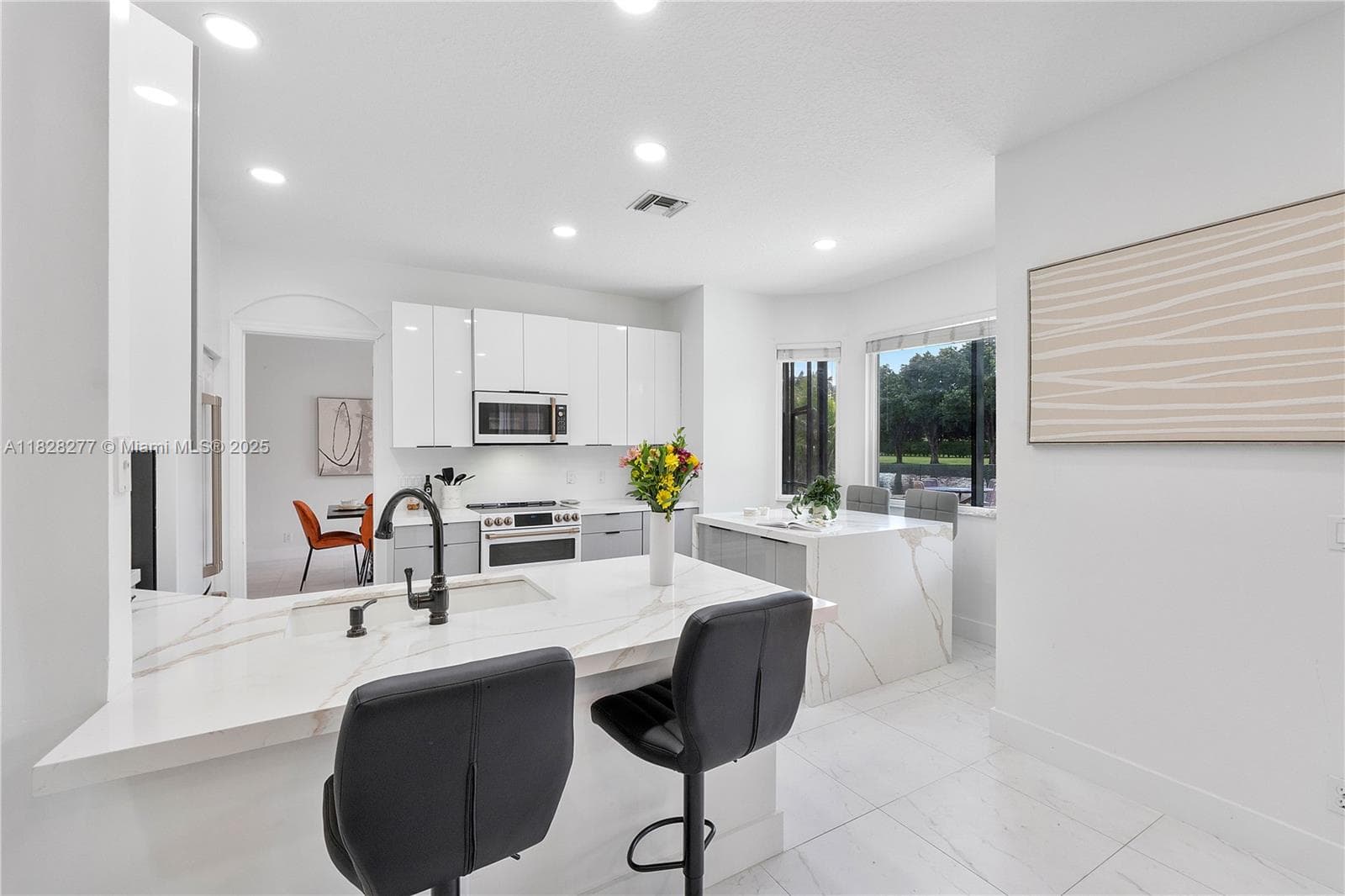 10922 NW 49th Dr photo 31