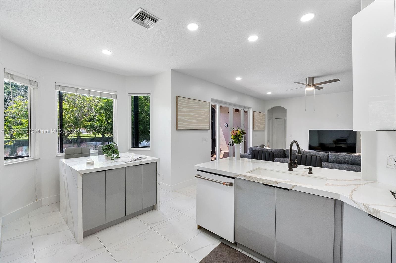 10922 NW 49th Dr photo 29
