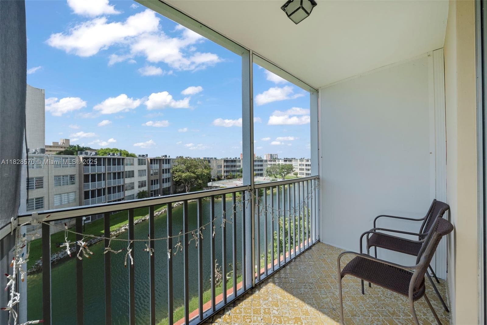 JADE WINDS · #403 in Miami - Photo 9