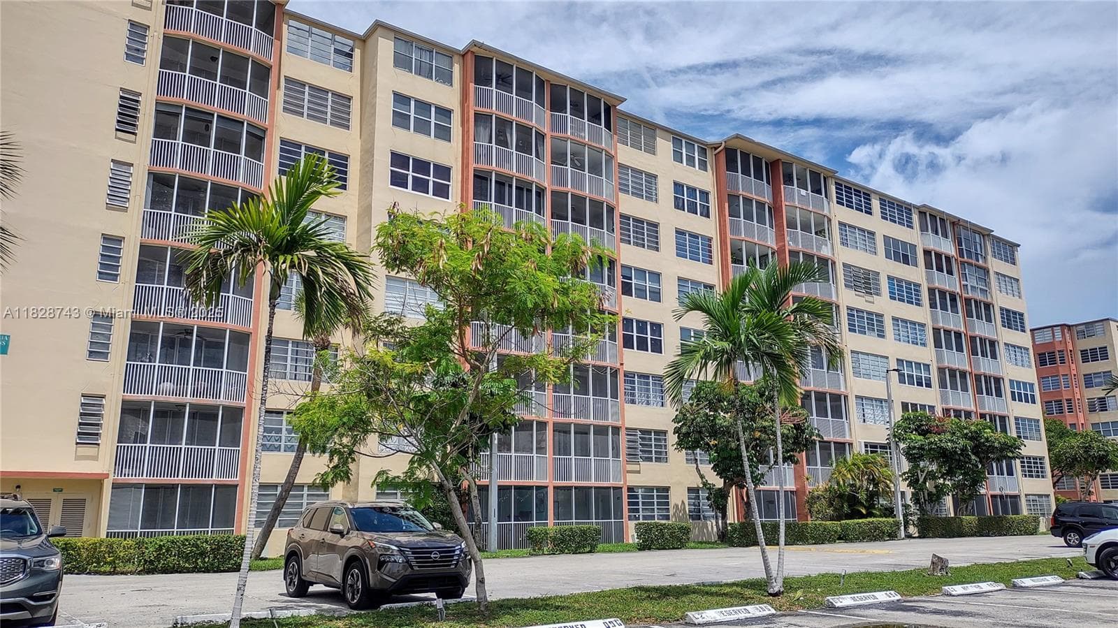 CAMELLIA GARDENS 2 · #704-2 in Miami - Photo 16