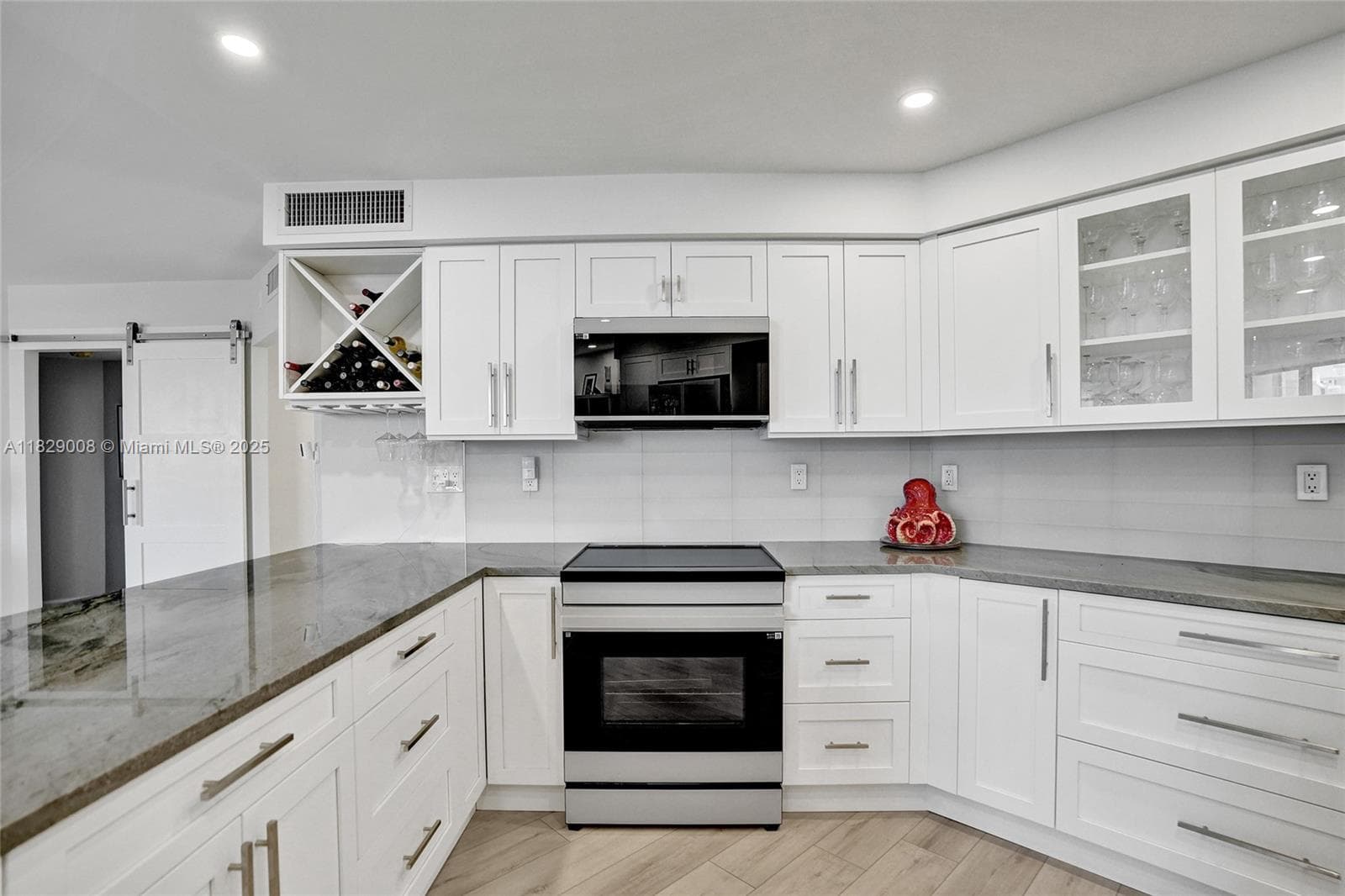 Claridge Condo · #403 in Pompano Beach - Photo 34