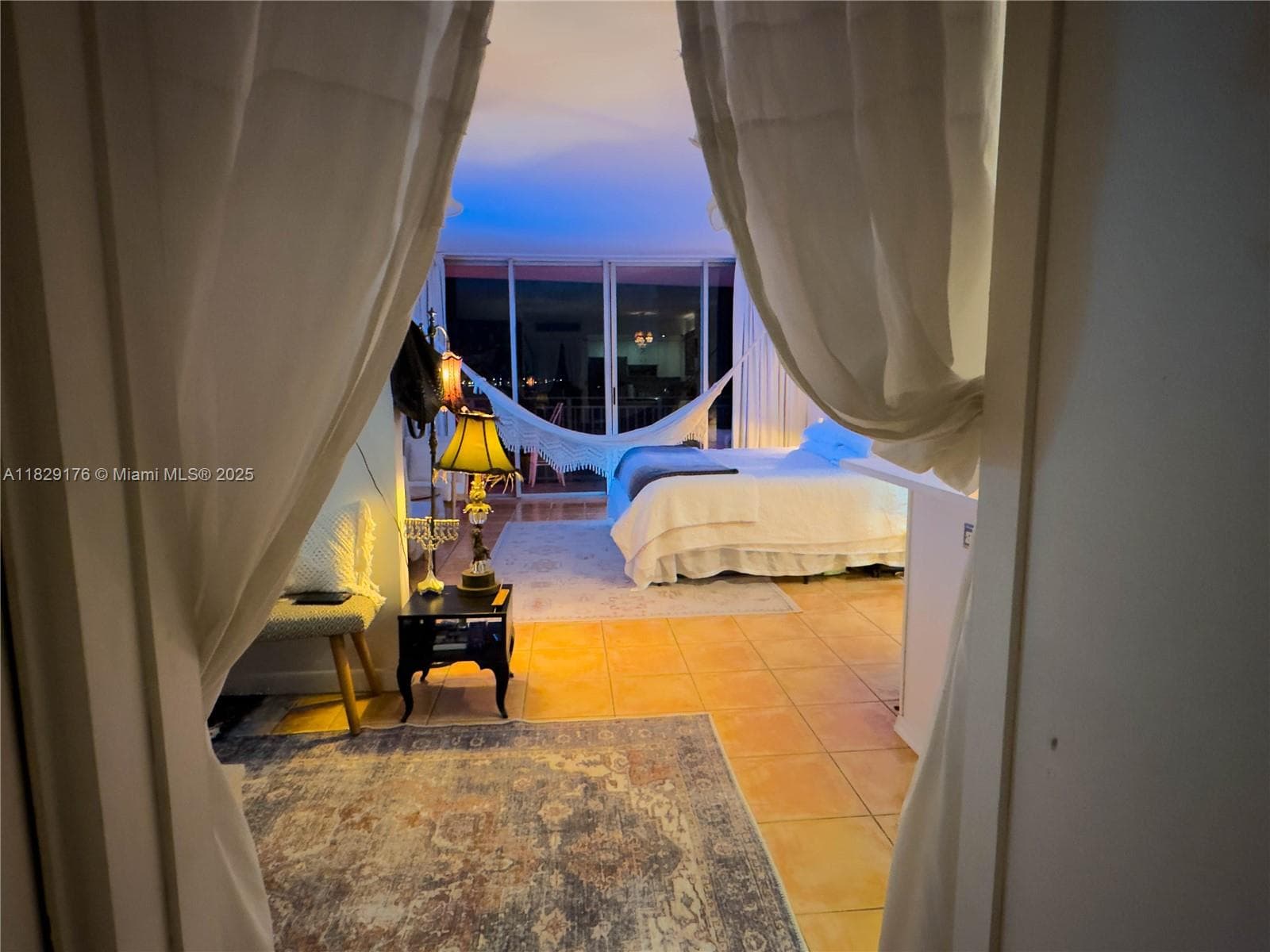 Palm Bay Condominium · #2E in Miami - Photo 23