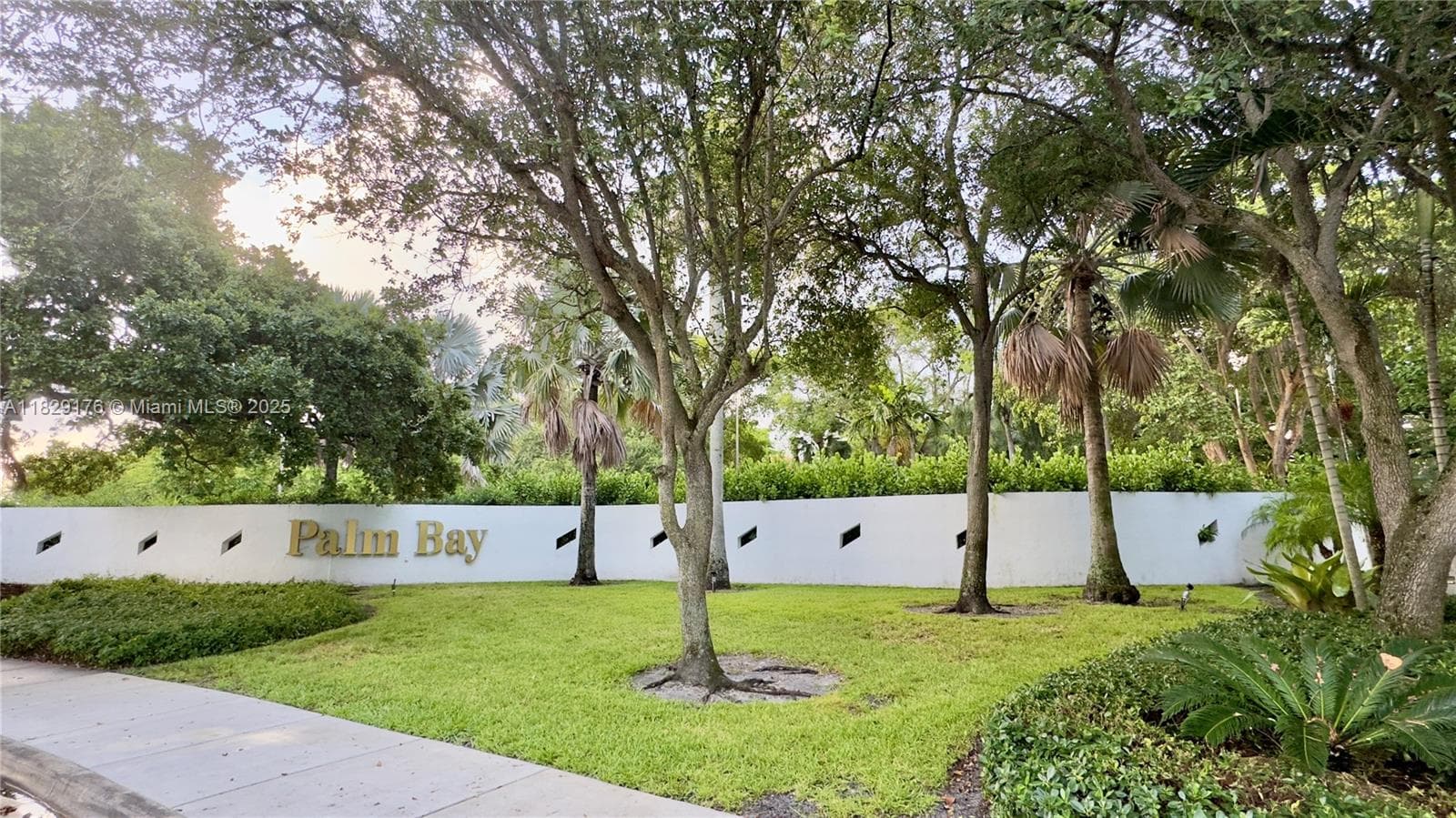 Palm Bay Condominium · #2E in Miami - Photo 27