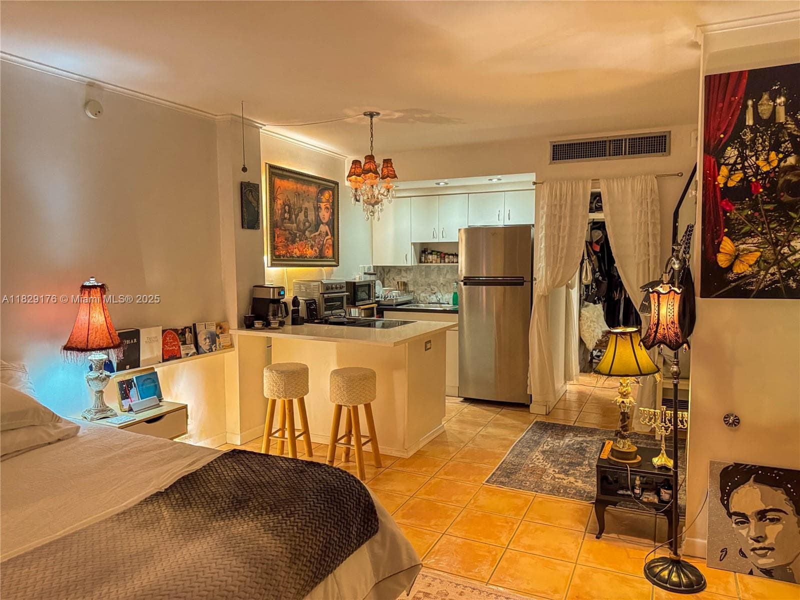 Palm Bay Condominium · #2E in Miami - Photo 16