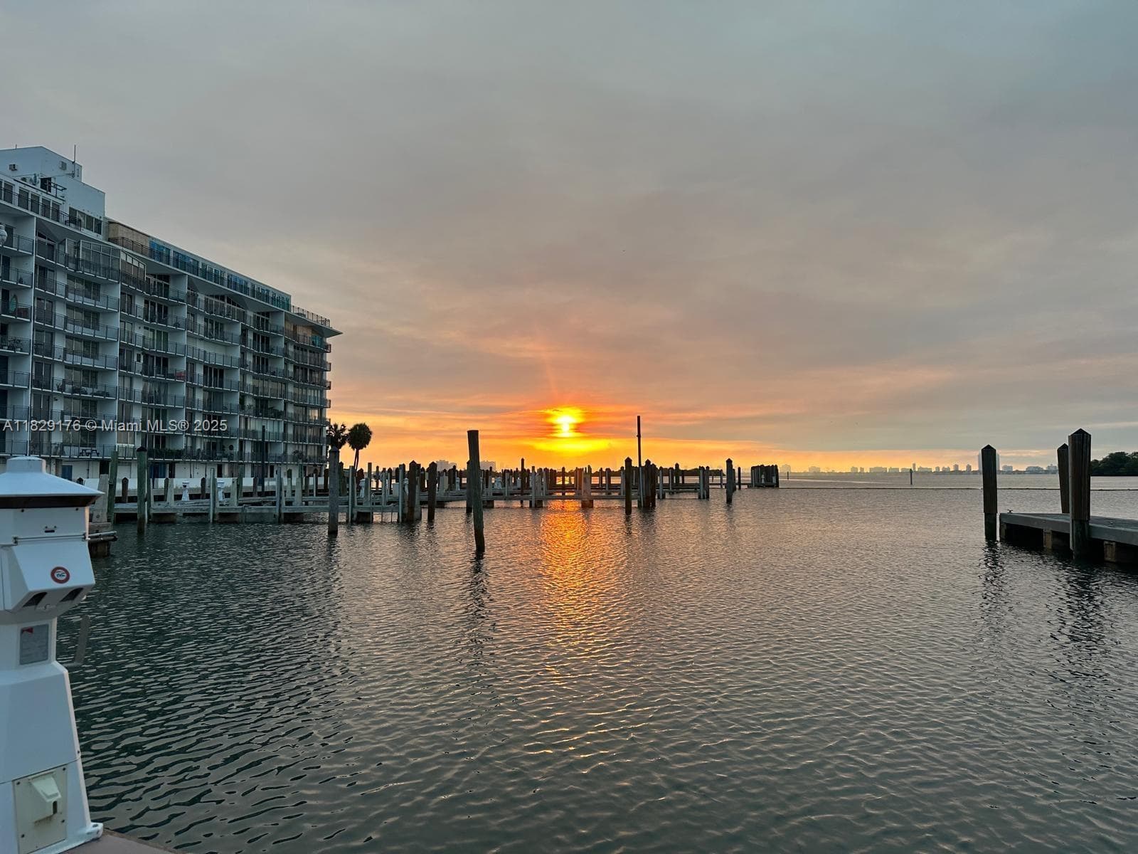 Palm Bay Condominium · #2E in Miami - Photo 51