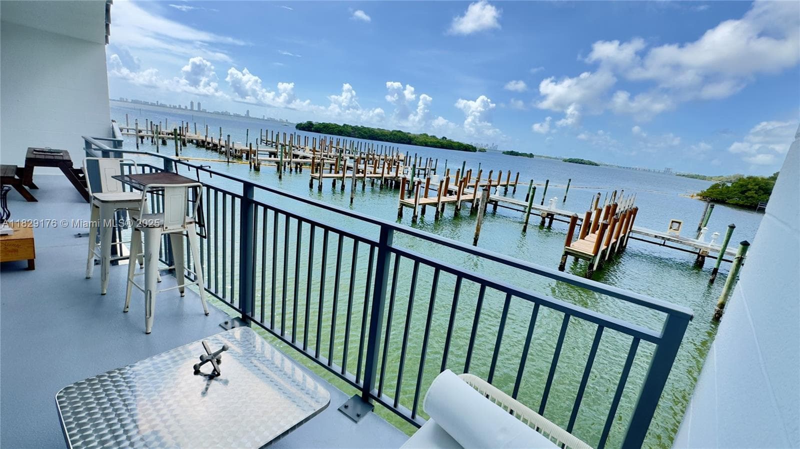 Palm Bay Condominium · #2E in Miami - Photo 8