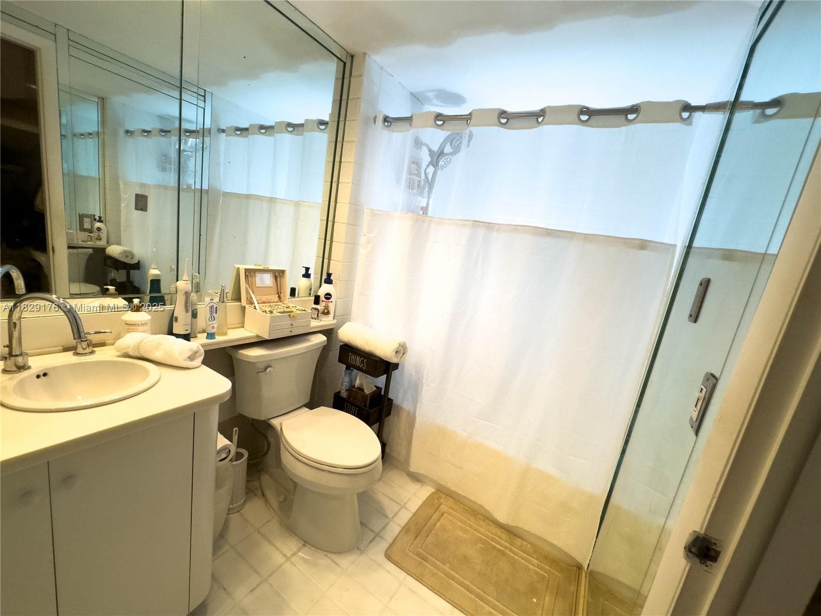 Palm Bay Condominium · #2E in Miami - Photo 21