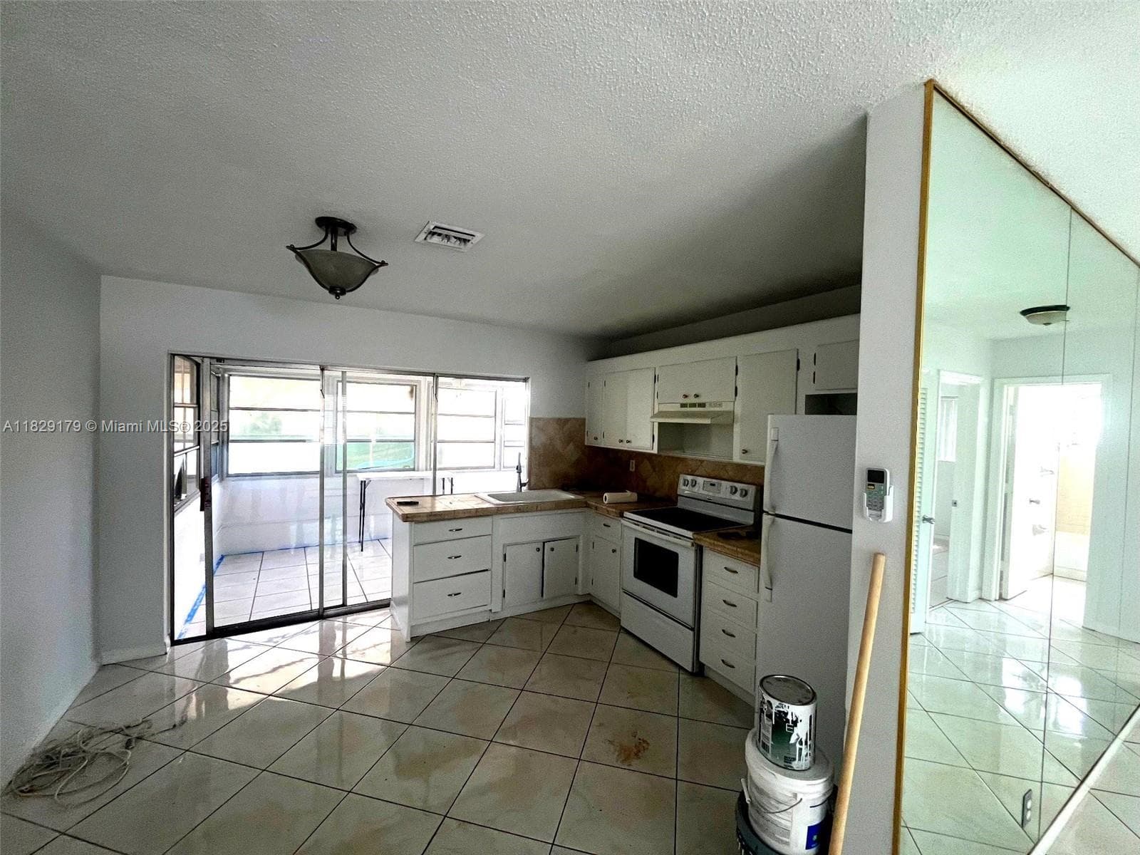 2309 NW 54th St photo 9