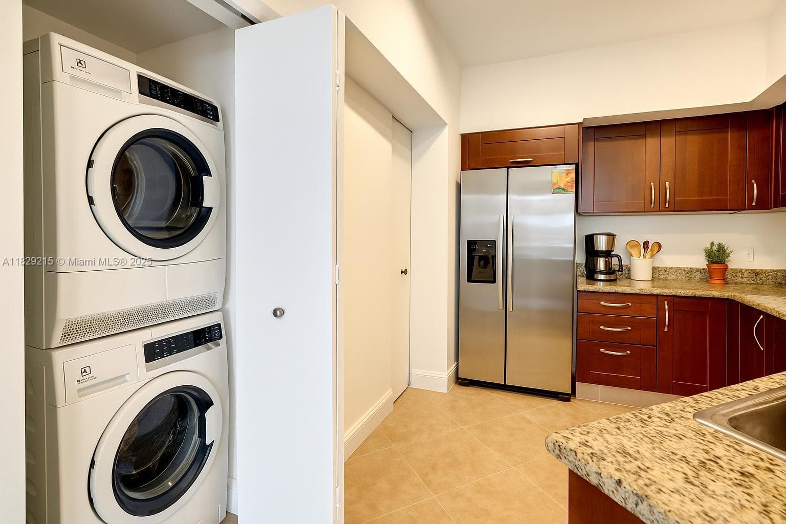 TURNBERRY VILLAGE SO TOWE · #216 in Aventura - Photo 6