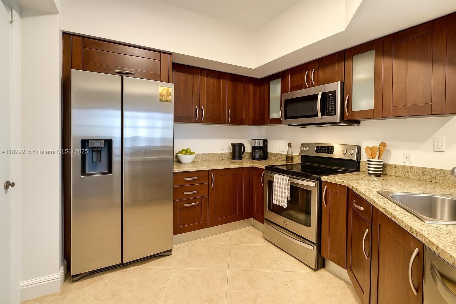 TURNBERRY VILLAGE SO TOWE · #216 in Aventura - Photo 5
