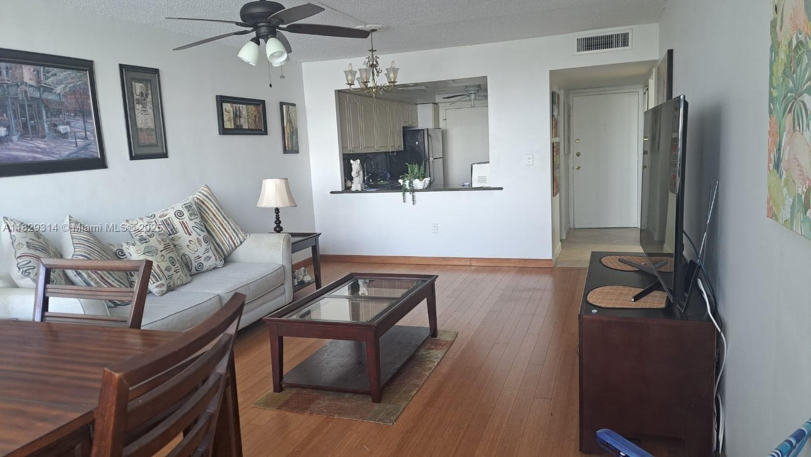 BUCKLEY TOWERS CONDO - WE · #402W in Miami - Photo 1