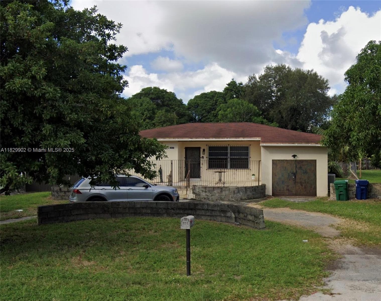 14430 N Miami Ave photo 1