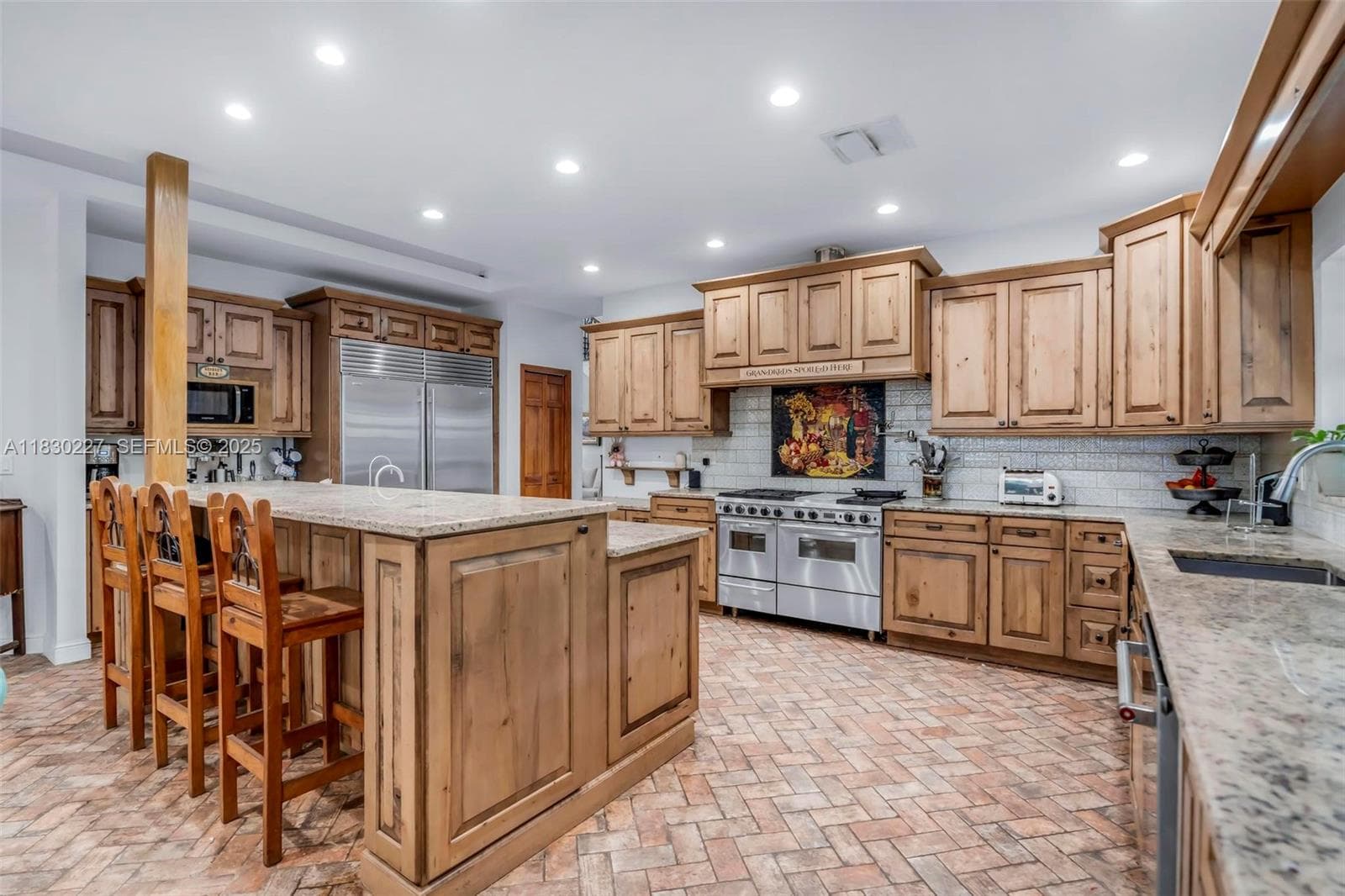 2221 SW 28th Way photo 12