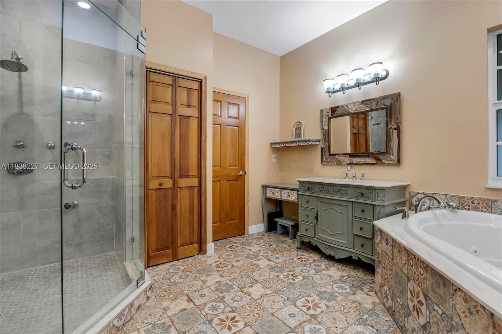 2221 SW 28th Way photo 26