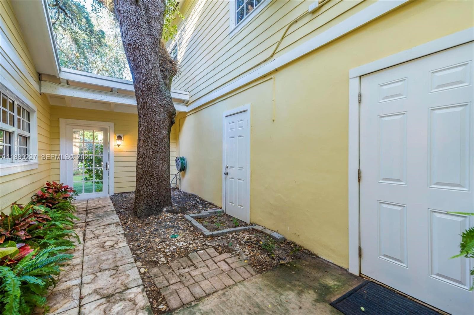 2221 SW 28th Way photo 63