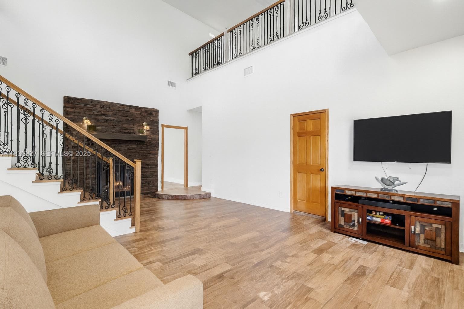 2221 SW 28th Way photo 19