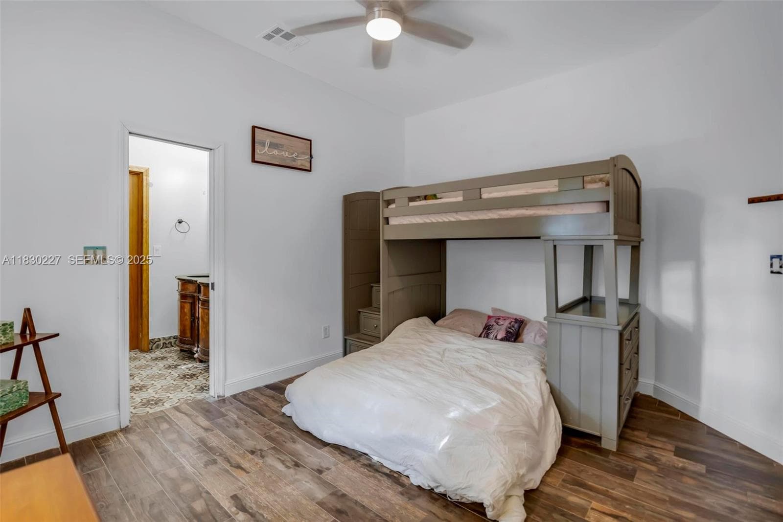 2221 SW 28th Way photo 29